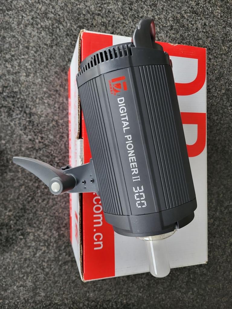 Jinbei Digital Pioneer II 300 Studioflitser, Ophalen