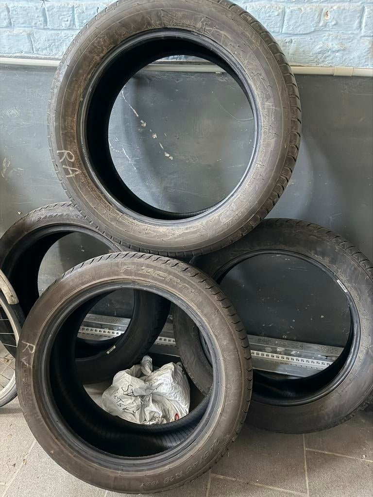 Zomerbanden 1 jaar oud 245 45 R19, Auto-onderdelen, Banden en Velgen, Ophalen, Zomerbanden, Band(en)