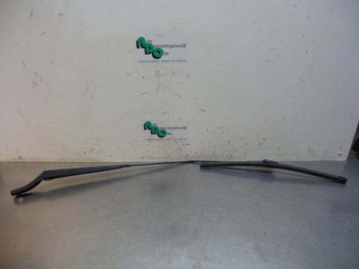 Bras essuie-glace avant d'un Peugeot 207 (207 06-), -, Utilisé, -, Peugeot