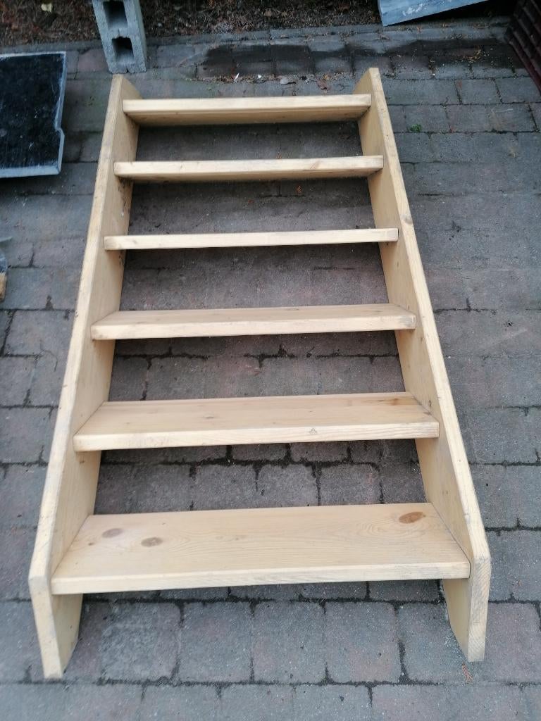 trap, Doe-het-zelf en Bouw, Hout en Planken, Ophalen, Zo goed als nieuw