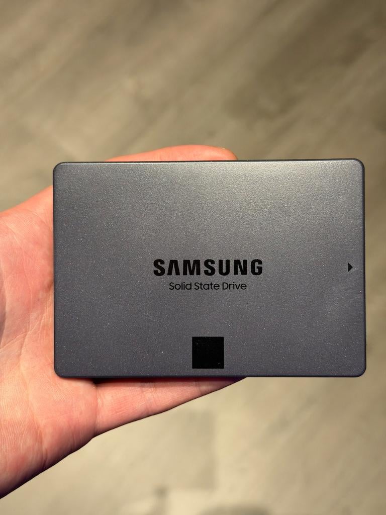 Samsung SSD 870 QVO 4TB, Computers en Software, Harde schijven, Zo goed als nieuw, SSD, SATA, Ophalen of Verzenden