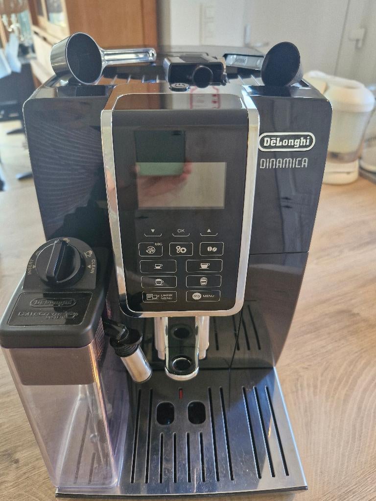 DeLonghi Dinamica koffiemachine (espresso, cappucino, ...), Elektronische apparatuur, Koffiezetapparaten, Ophalen, Koffiemachine