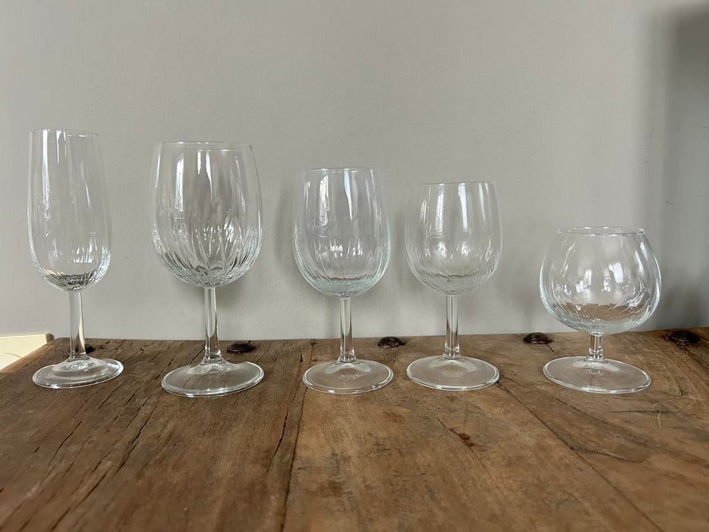 Service a verres 4 personnes., Collections, Verres & Petits Verres, Comme neuf, Enlèvement