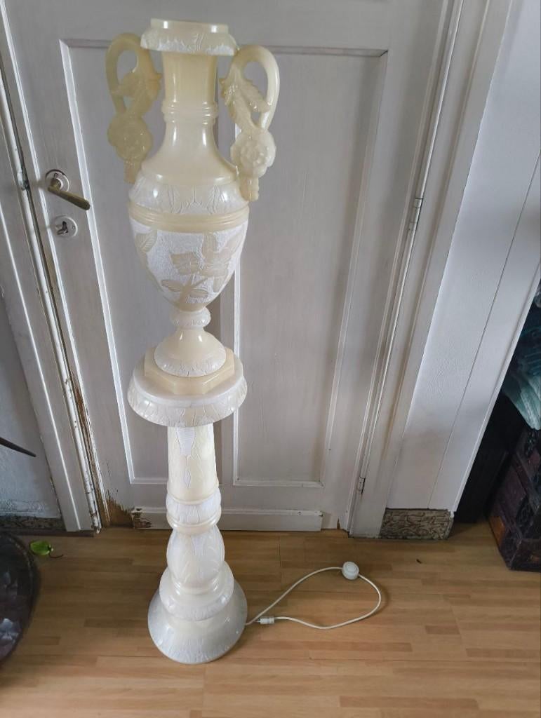 Grande et lourde lampe en albâtre, Antiquités & Art, Enlèvement