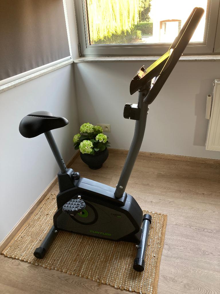 Hometrainer Tunturi Cardio Fit B30, Enlèvement, Comme neuf, Vélo d'appartement