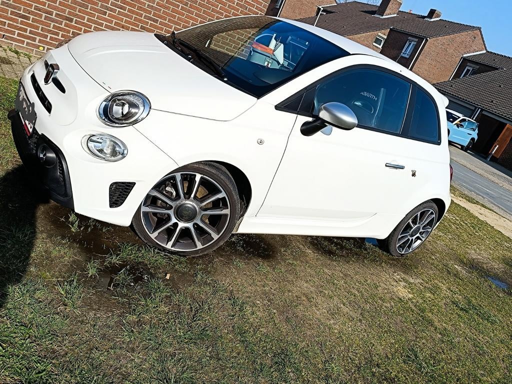 Mooie abarth 36000km, Auto's, 4 zetels, 169 kW, Wit, Leder