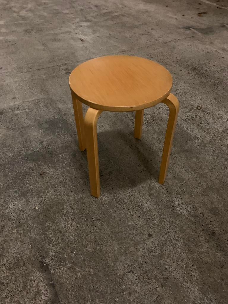 Tabouret en bouleau frosta design Ikea, Enlèvement, Utilisé, Bois