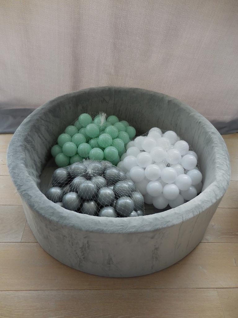 NIEUW - Fluwelen ballenbak incl. 240 ballen, Ophalen, Nieuw