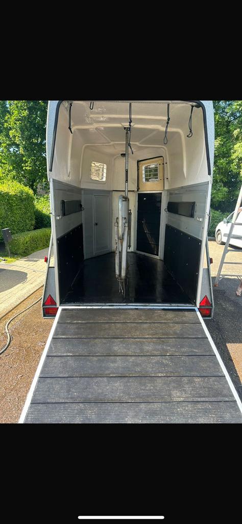 Humbaur carrus, Dieren en Toebehoren, Paarden en Pony's | Trailers en Aanhangwagens, Ophalen, Gebruikt, Aluminium, 2-paards trailer