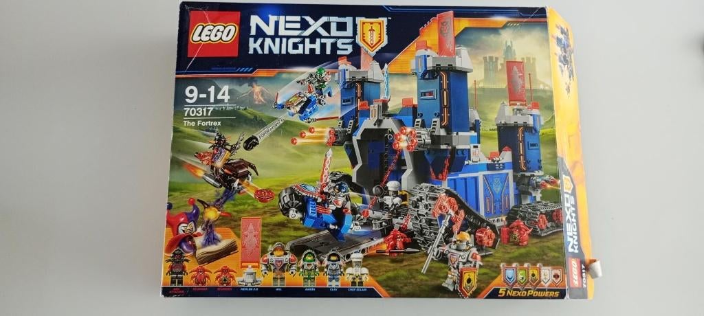 lego Nexo Knights 70317 - grotendeels nieuw, Overige thema's, Lego, Ophalen of Verzenden, Zo goed als nieuw
