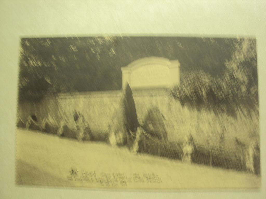 49998 - DINANT - PLACE D'ALBEAU - MUR TSCHOFFEN - 2 FOTO'S, Verzenden