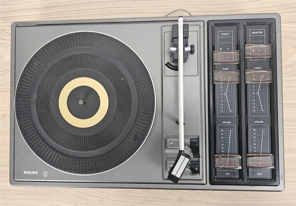 Philips 22AF461 platenspeler ingebouwde versterker, Audio, Tv en Foto, Ophalen of Verzenden, Gebruikt, Platenspeler, Philips