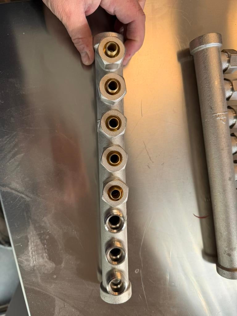 2x Collecteurs 8 sorties 1/2, Bricolage & Construction, Enlèvement, Comme neuf