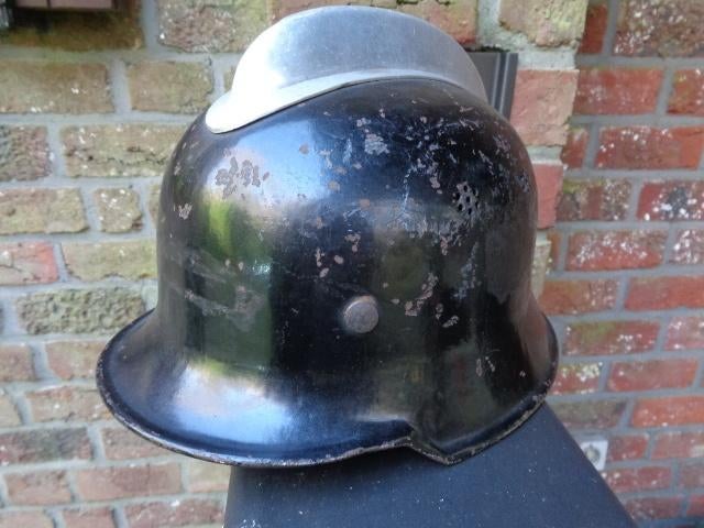 WO 2 brandweer helm , decals verwijderd, Ophalen of Verzenden, Overige soorten, Helm of Baret