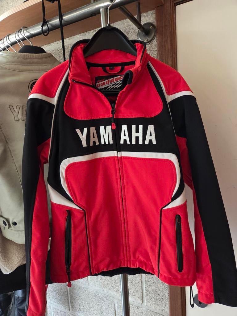 Veste Yamaha M, Envoi