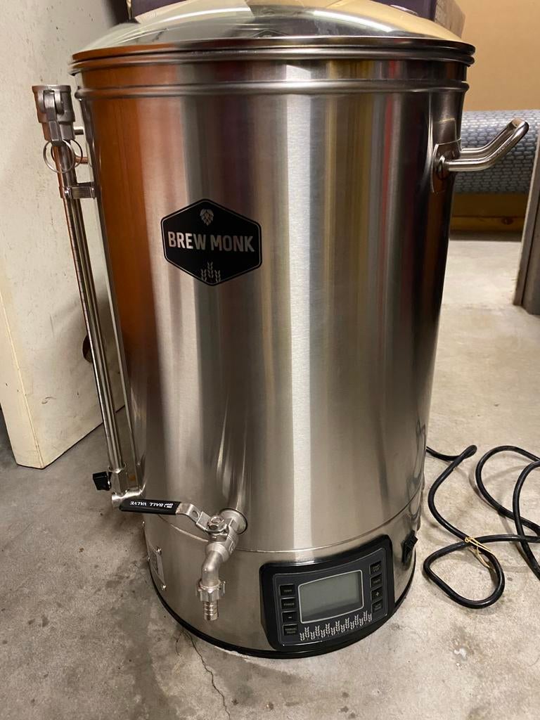 Brouwketel , wortkoeler , bierpakket , moutmolen, Ophalen, Zo goed als nieuw