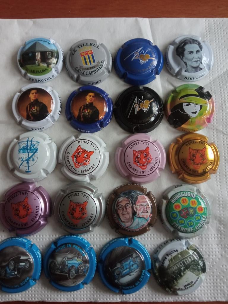 Champagne capsules lot 44, Collections, Enlèvement ou Envoi