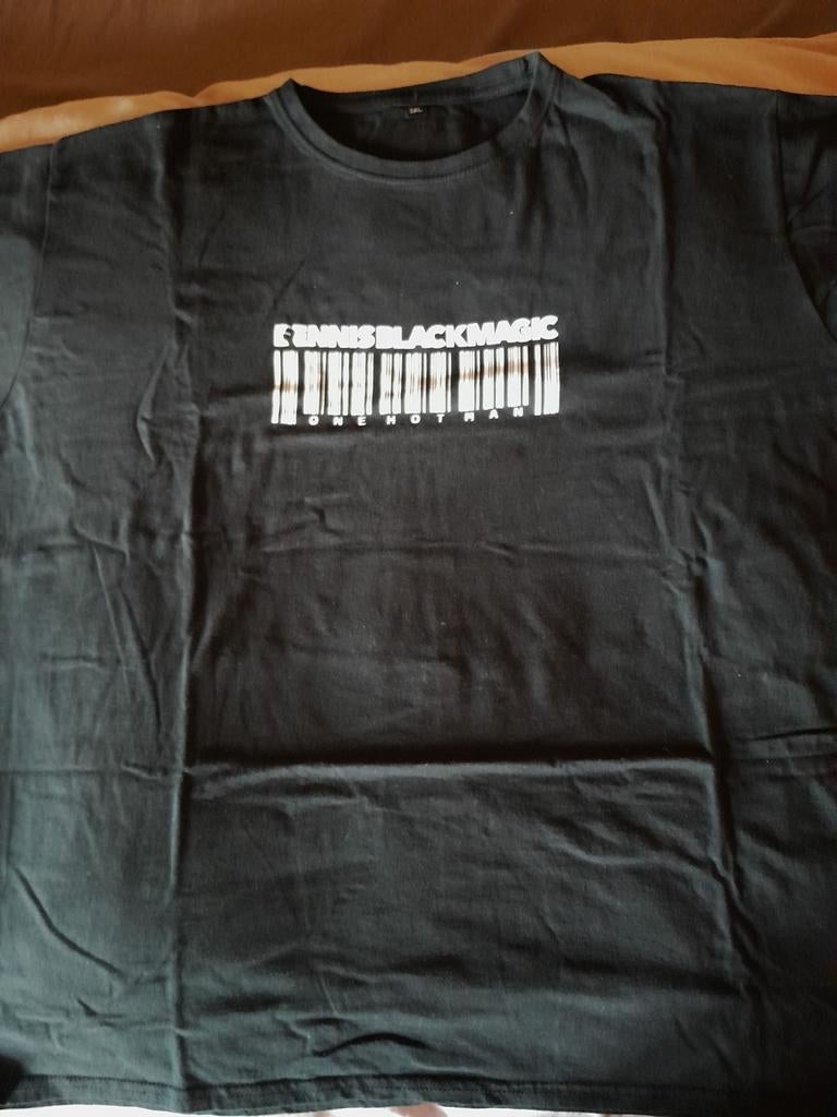 T-shirt Dennis black magic, Zwart, Nieuw, Overige maten, Ophalen of Verzenden