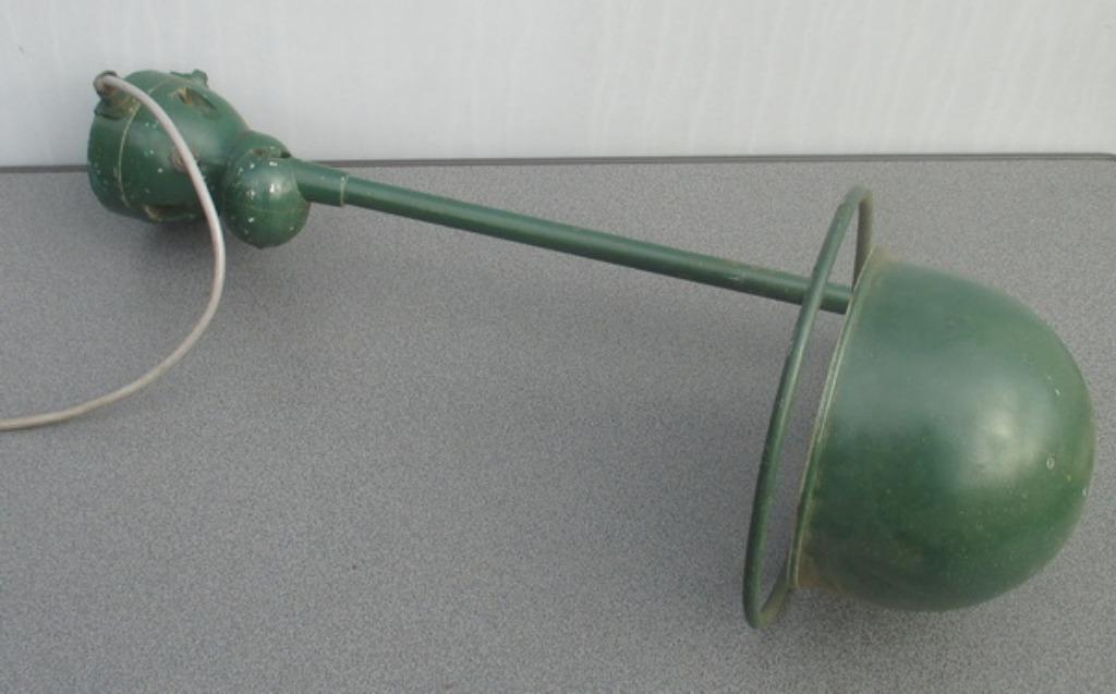 lampe de studio industrielle originale Jielde à un bras, Antiquités & Art, Envoi