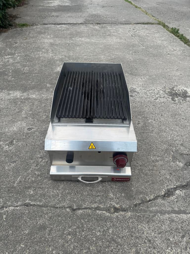 Barbecue à gaz, Enlèvement, Neuf, sans emballage, Cuisinière, Friteuse et Grils