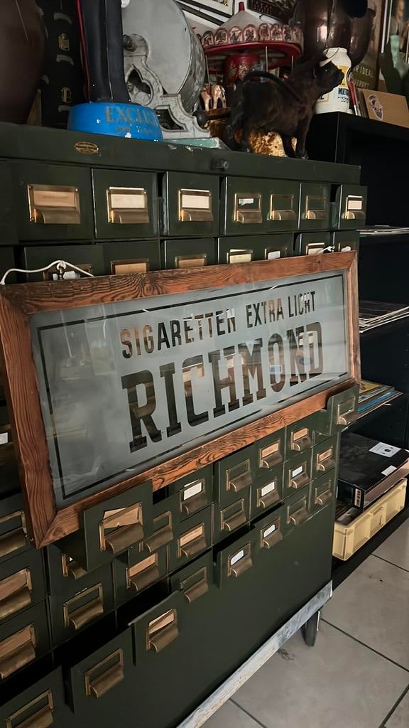 Cigarettes Richmond au levain publicitaires, Collections, Enlèvement