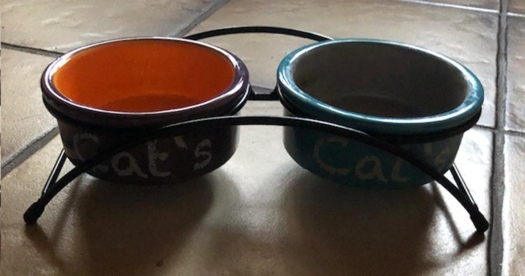 dubbelle keramische eet+drinkpot in metalen houder, Ophalen of Verzenden, Zo goed als nieuw