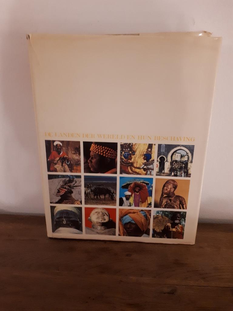 Les pays du monde et leur civilisation - Afrique, Livres, Enlèvement ou Envoi, Utilisé, Afrique