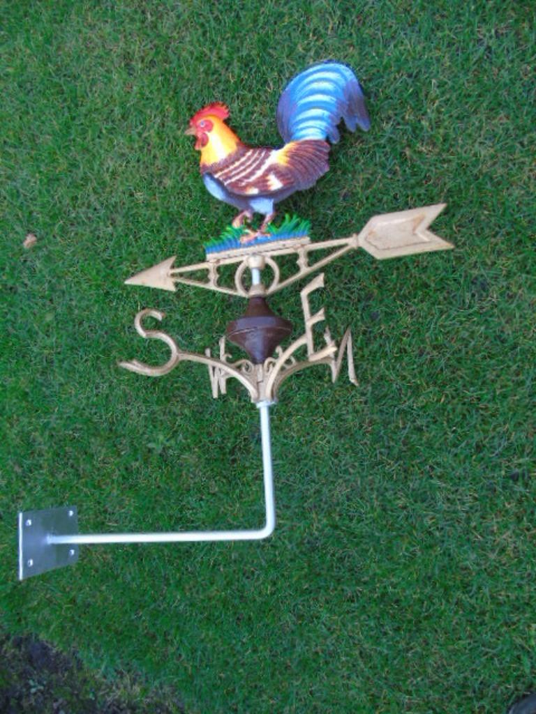 girouette de toit ou pignon en fonte , un coq de couleurs  !, Jardin & Terrasse, Enlèvement ou Envoi, Neuf