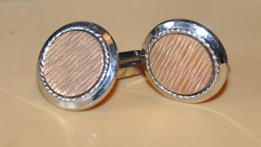 paire de bouton de manchette (bmx2008), Enlèvement ou Envoi, Utilisé, Argent, Argenté