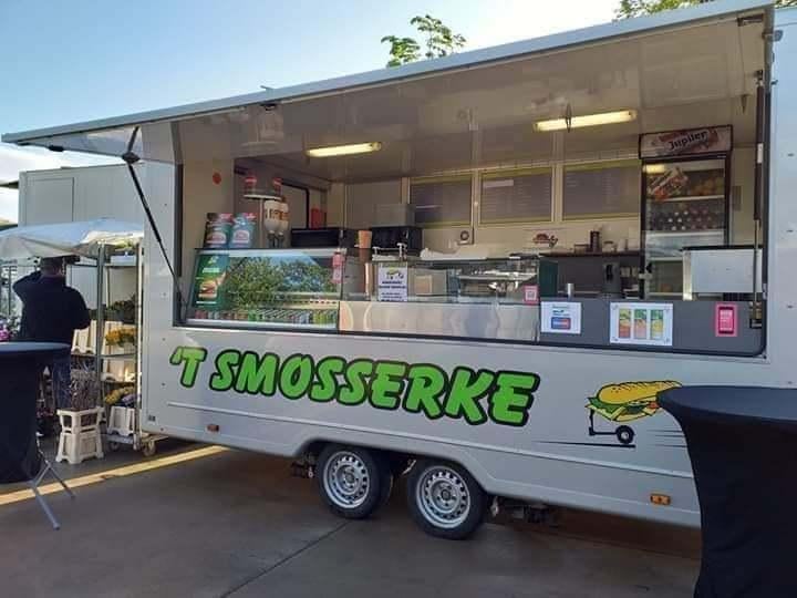 Foodtruck ,frituurwagen,hamburgerkraam, Ophalen