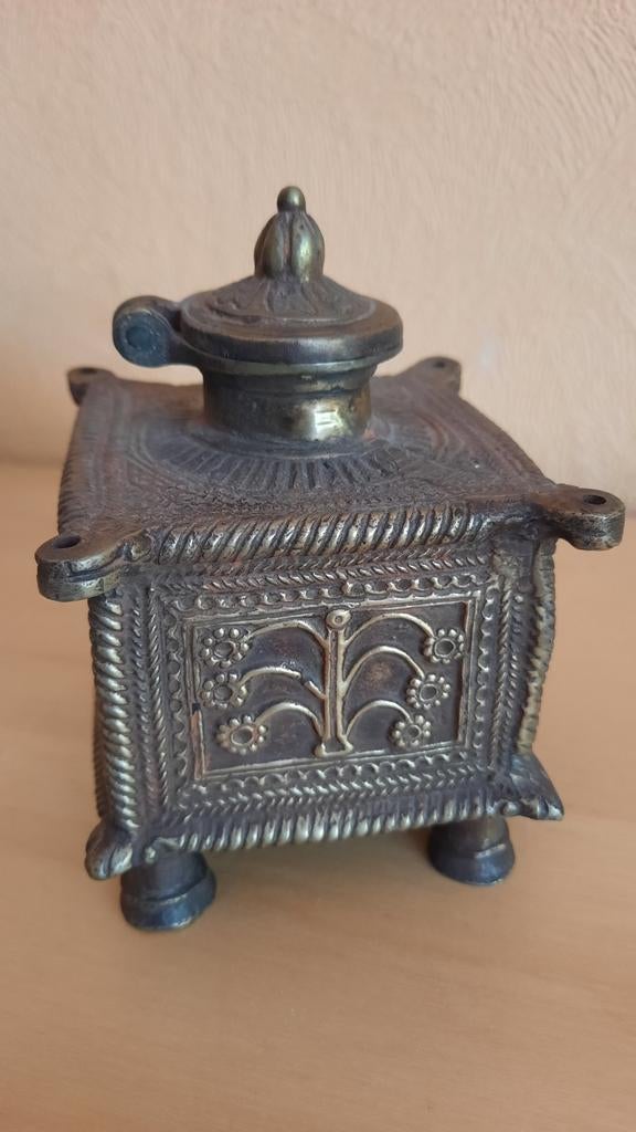 Antieke inktpot in gietijzer, Enlèvement ou Envoi