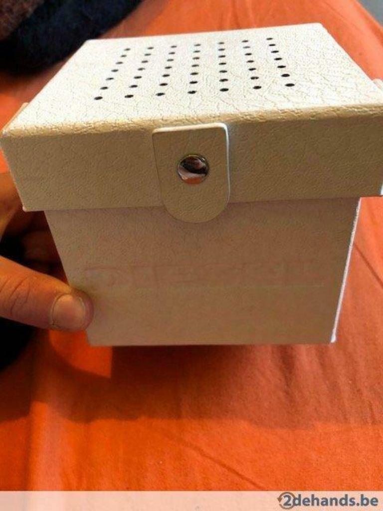 Montre Diesel, Enlèvement, Comme neuf, Montre-bracelet, Cuir