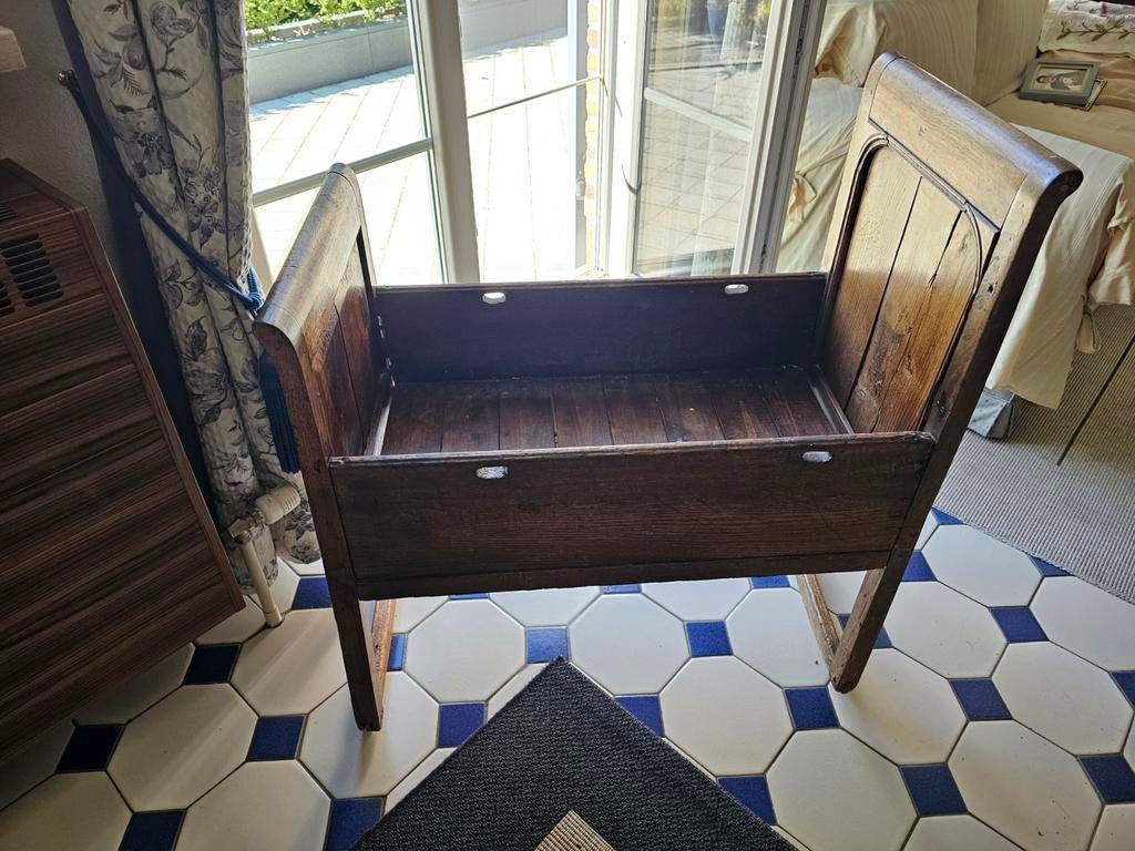 Kinderbed babybed antiek, Enlèvement