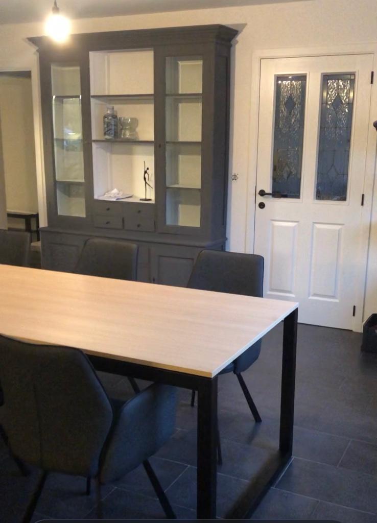 Meubelsset, Ophalen, Zo goed als nieuw, Modern, 6 tot 8 stoelen