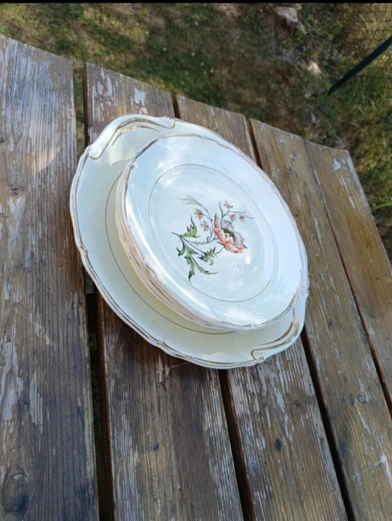 Très beau service assiette + plat vintage modèle Saverne cer