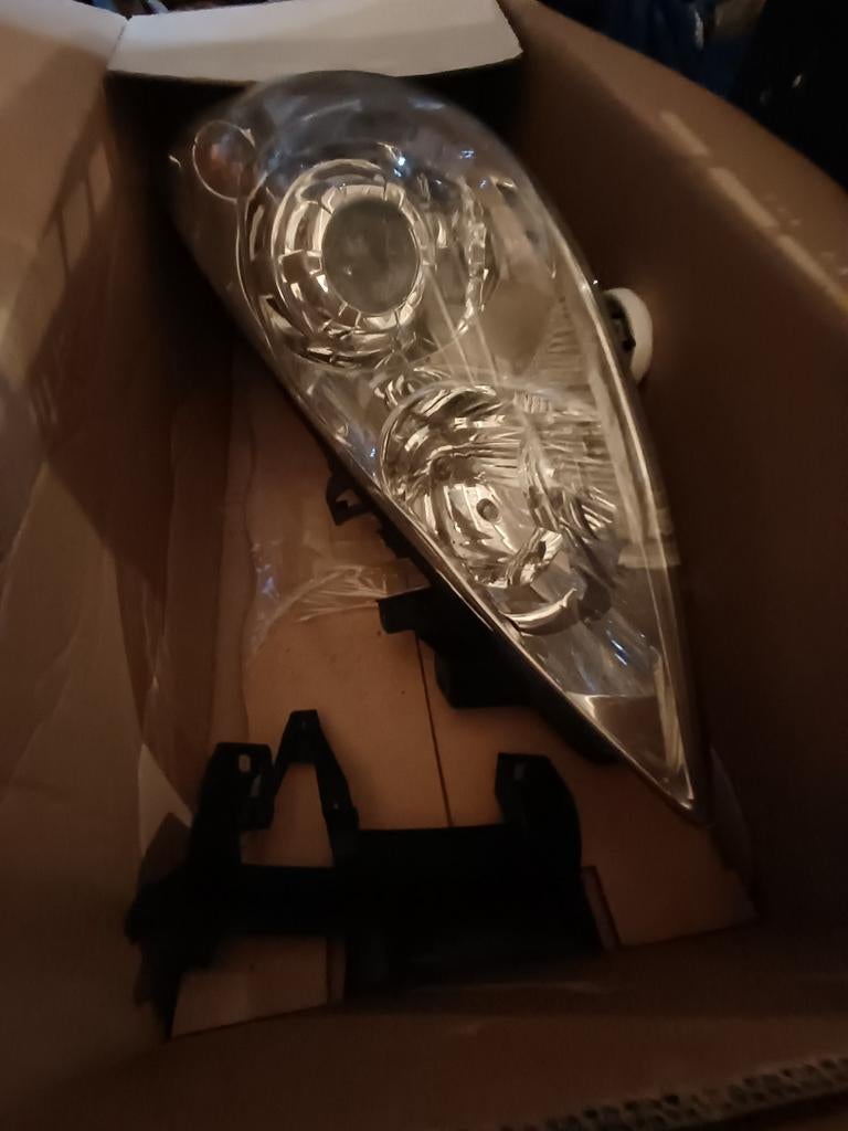 Phare avant gauche Peugeot 307, Enlèvement ou Envoi, Peugeot