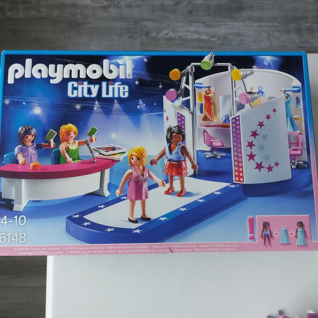 Playmobil City Life. N 6148 avec 2 poupées supplémentaires, Enlèvement