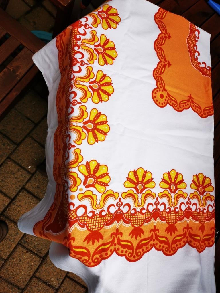 Vintage tafelkleed 140x120 cm, Ophalen of Verzenden, Gebruikt, Rechthoek, Binnen