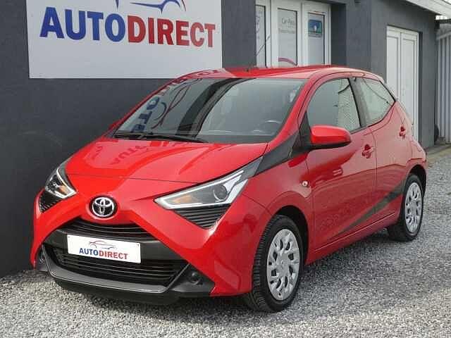 Toyota Aygo 1.0i VVT-i x-clusiv Airco, Camera, Bluetooth,, Rouge, Achat, 998 cm³, Euro 6