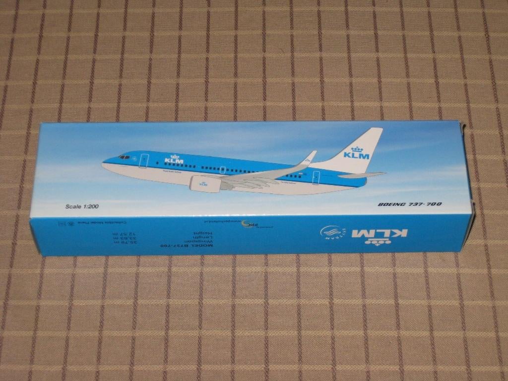 Schaalmodel 1:200 KLM Boeing 737-700, Ophalen, Schaalmodel