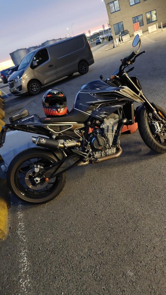 KTM Duke 790 2023, Motos, Motos | KTM, Particulier, Naked bike, plus de 35 kW, 2 cylindres, Permis Moto A, ABS, Éclairage LED