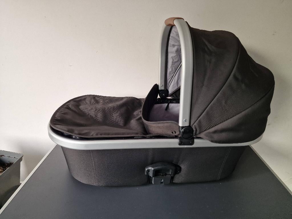 Mutsy wieg, Ophalen, Zo goed als nieuw, Kinderwagen, Mutsy