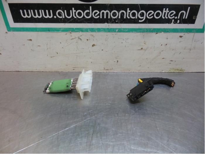 Résistance chauffage d'un Volkswagen Caddy (Caddy 04-), Autos : Pièces & Accessoires, Volkswagen, -, 3 mois de garantie, Utilisé