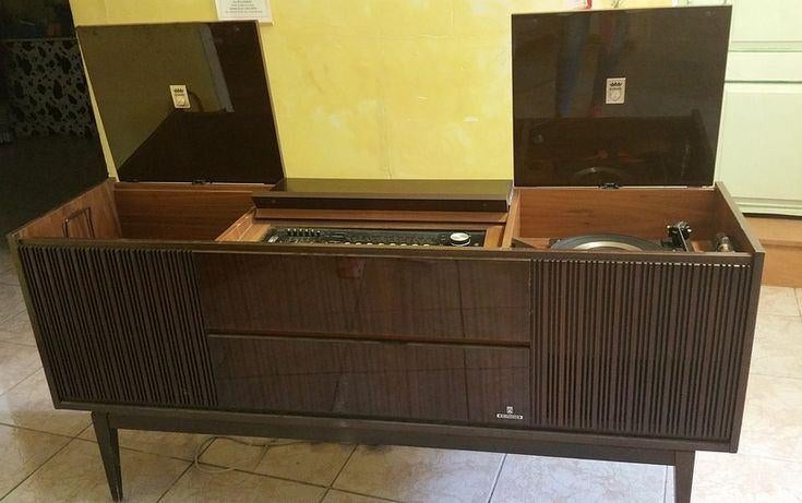 Platenspeler kast Grundig (radio en projector), Enlèvement, Utilisé, Grundig