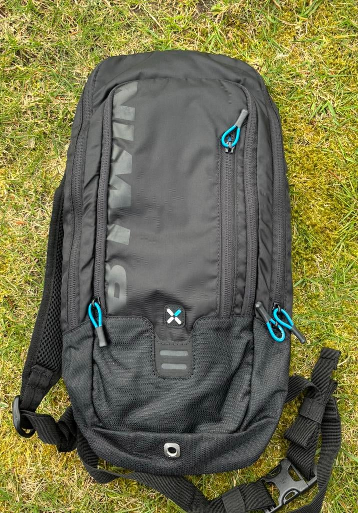Sac à dos d'hydratation B'TWIN 6 L, Vélos & Vélomoteurs, Accessoires vélo | Autres Accessoires de vélo, Comme neuf, Enlèvement