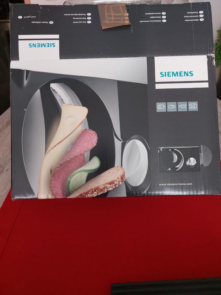 Brood- en charcuterie snijmachine ., Huis en Inrichting, Snijmachine, Ophalen