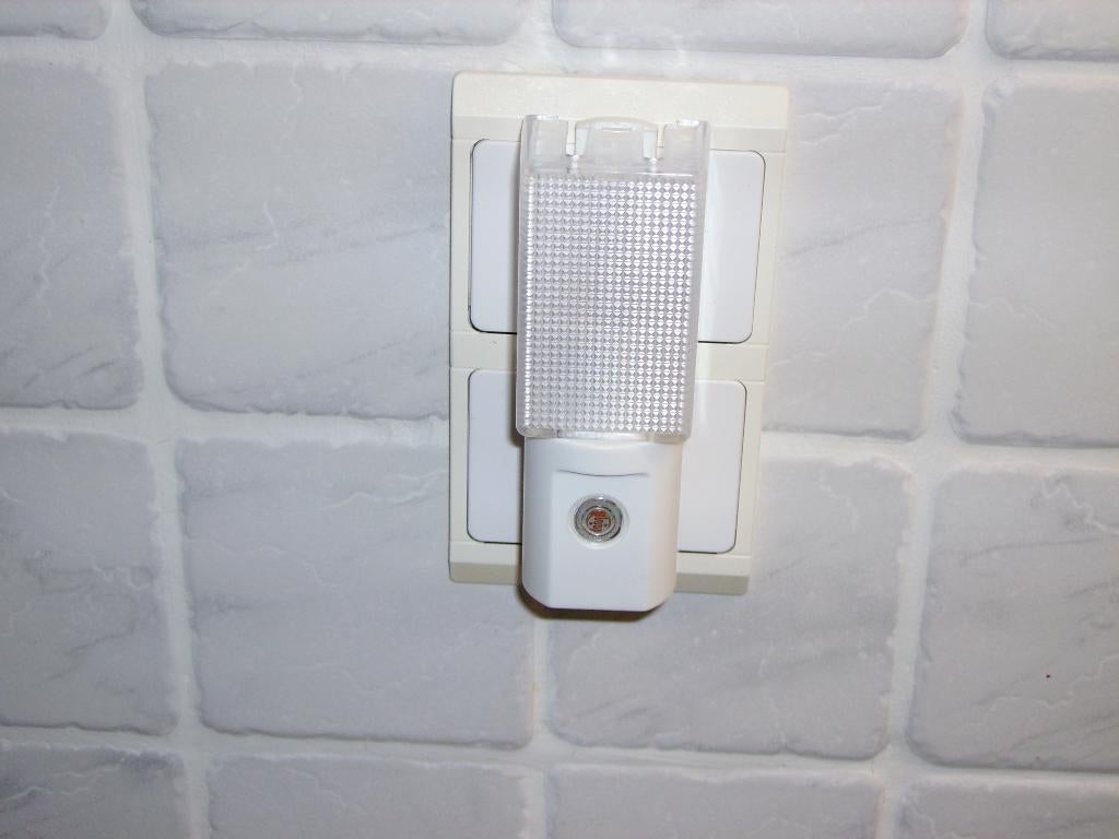 nachtlampje, Huis en Inrichting, Lampen | Wandlampen, Ophalen of Verzenden, Nieuw, Kunststof