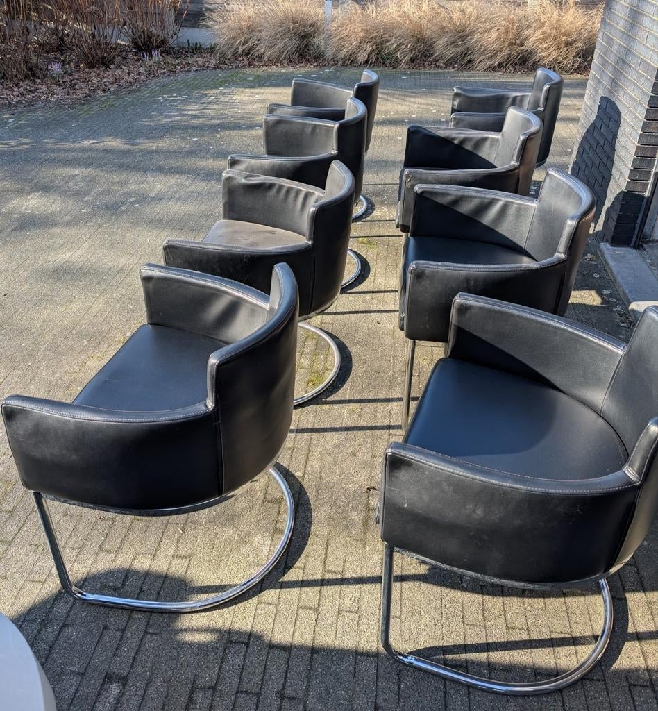 GRATIS 8 moderne stoelen, Huis en Inrichting, Stoelen, Ophalen, Kunststof, Gebruikt, Zwart