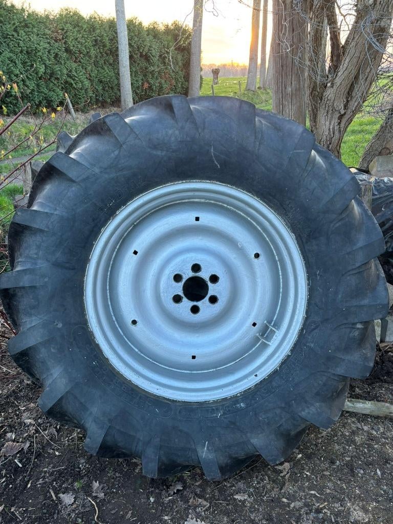 Tractorbanden met velg, Ophalen