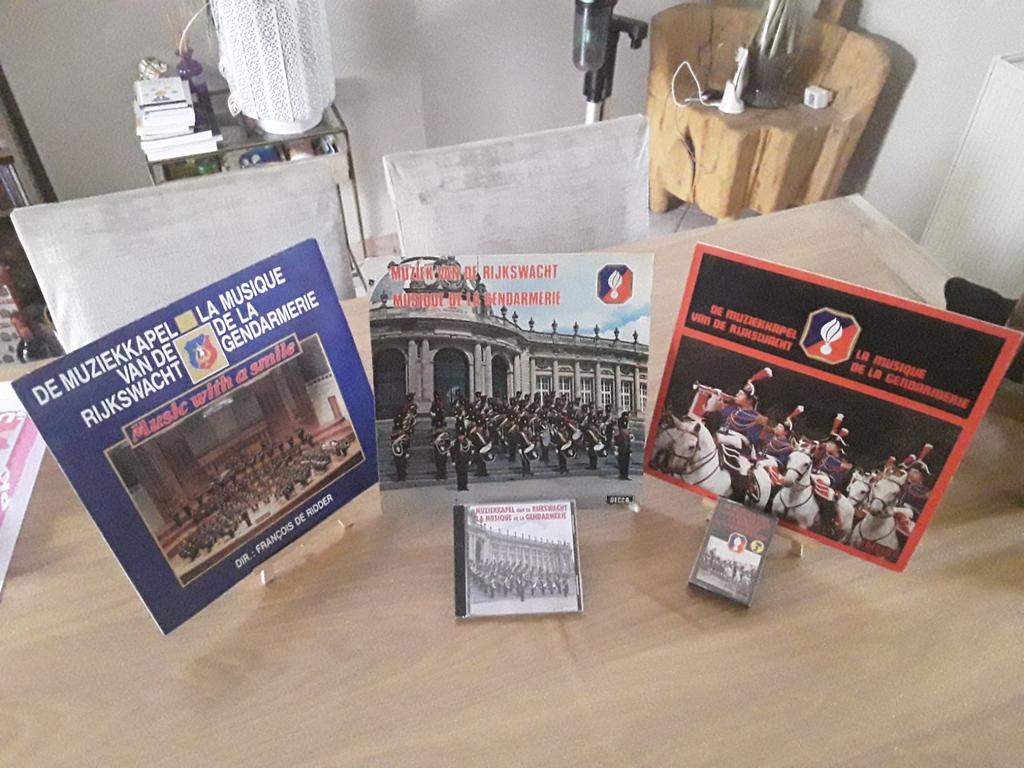De muziek van de Gendarmerie (3 schijven, 1 tape en 1 cd), Verzamelen, Militaria | Algemeen, Ophalen of Verzenden, Rijkswacht